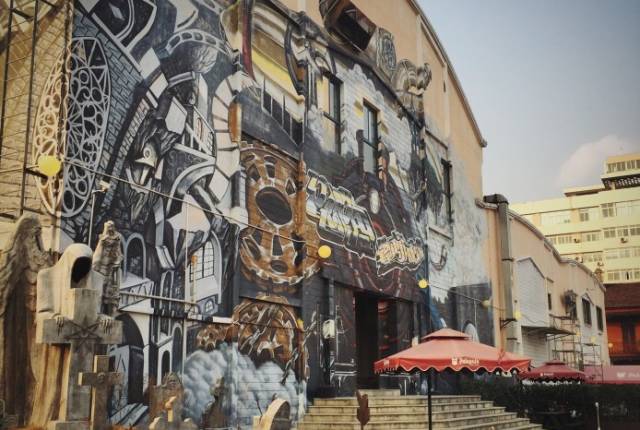 龙游这两座馆从废弃旧址逆袭成光影秘境(图1)