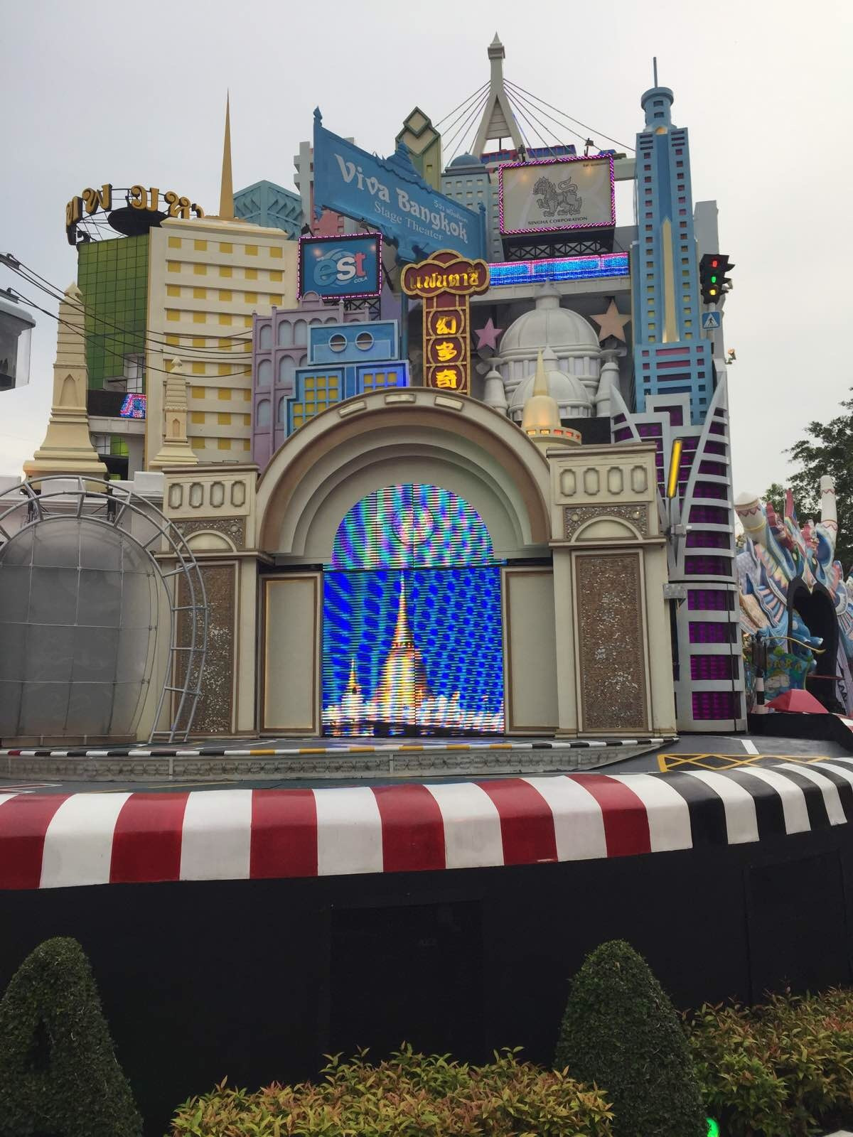 国内八大主题乐园你带孩子去过哪些(图1)